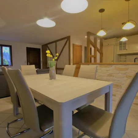 Maizières-la-grande-paroisse, 4 Pièces, 6 Personnes - Fr-1-543-186 Hébergement de vacances *
